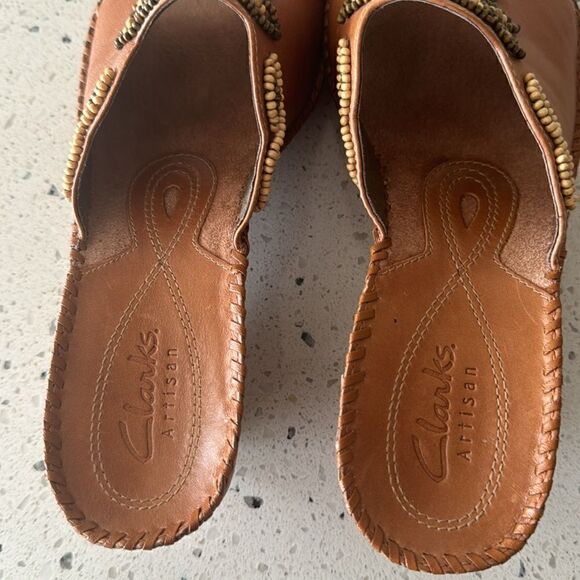 Clarks Artisan Women’s Tan Leather Beaded Boho Wedge Open Toe Sandals Shoes 7.5 - Picture 9 of 15